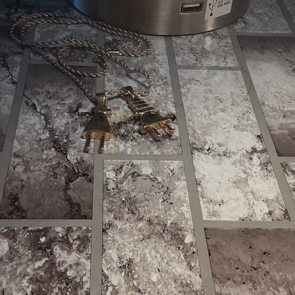 Chain - Picture 4 of 4